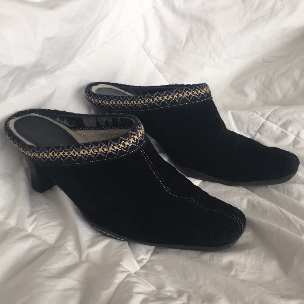Aerosole suede mules. Super comfy!